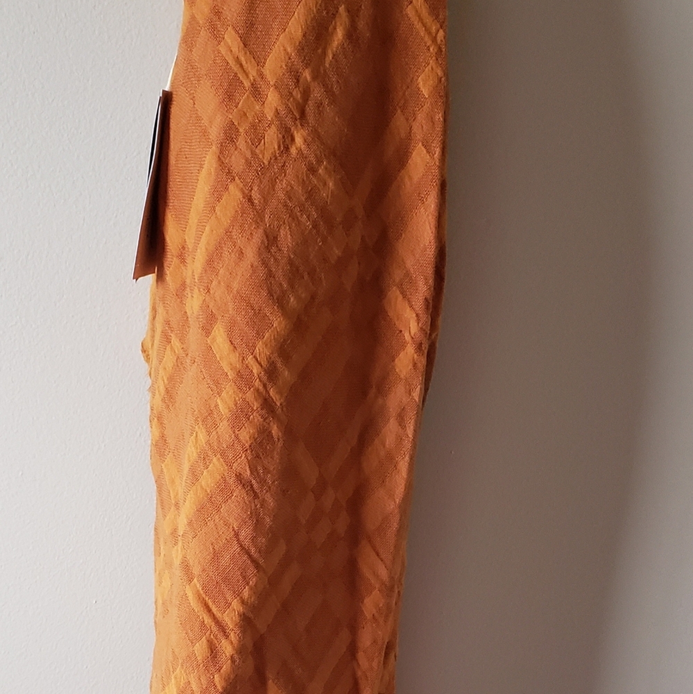 Rust scarf